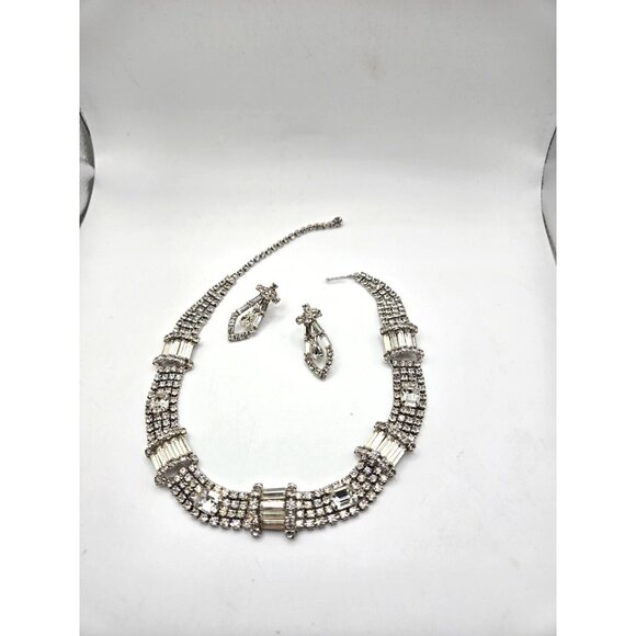 Vintage 1950s Clear Rhinestone Bib Necklace & Screwback Earrings Set Glam - Picture 3 of 9